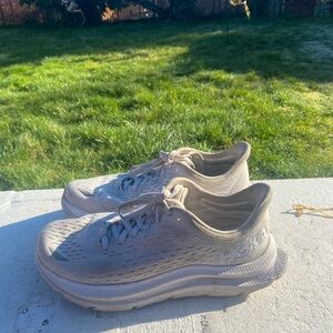Hoka Kawana 2 Women's Light Gray Athletic Running Shoes Size 6.5B